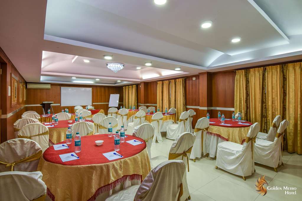 Golden Metro Hotel Bangalore Esterno foto