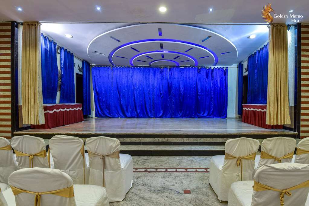 Golden Metro Hotel Bangalore Esterno foto