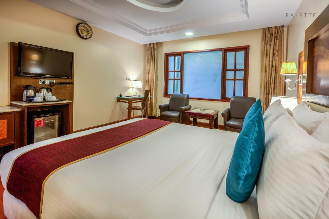 Golden Metro Hotel Bangalore Esterno foto